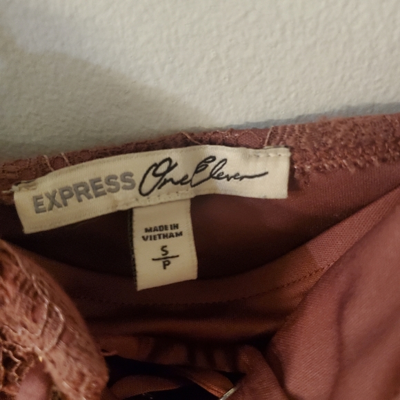 Express One Eleven Peplum Top - Picture 3 of 3